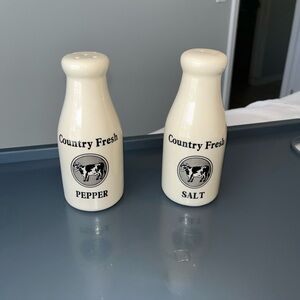 Country Fresh Salt and Pepper Shakers